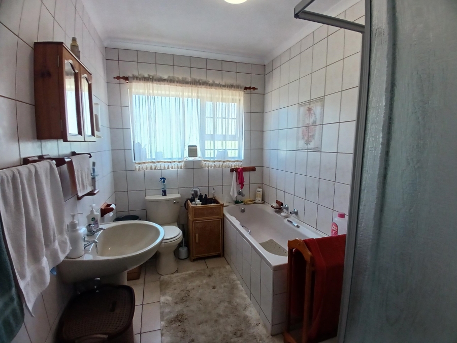 4 Bedroom Property for Sale in Dana Bay Western Cape